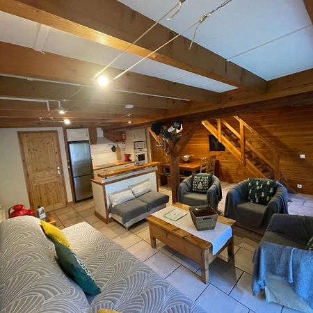 Le Chal Heureux Bel Appartement Dans Vieille Ferme De Montagne Renovee Les Orres Exteriör bild