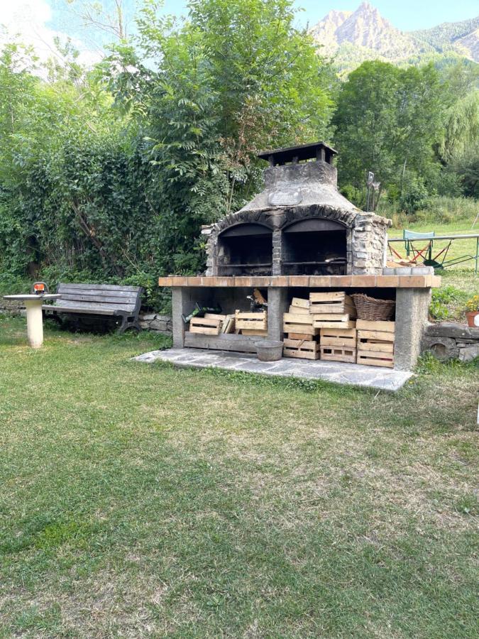 Le Chal Heureux Bel Appartement Dans Vieille Ferme De Montagne Renovee Les Orres Exteriör bild