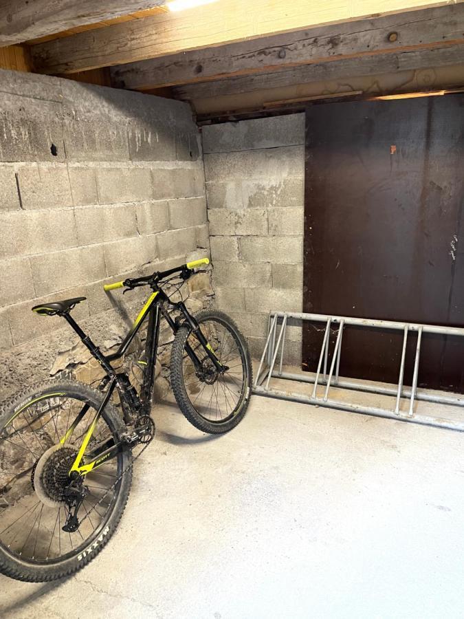 Le Chal Heureux Bel Appartement Dans Vieille Ferme De Montagne Renovee Les Orres Exteriör bild
