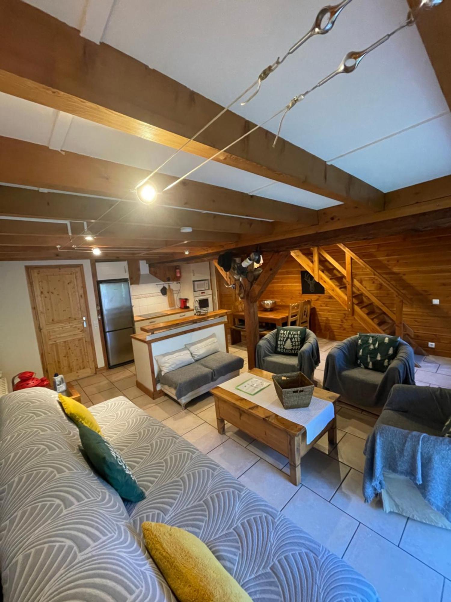 Le Chal Heureux Bel Appartement Dans Vieille Ferme De Montagne Renovee Les Orres Exteriör bild