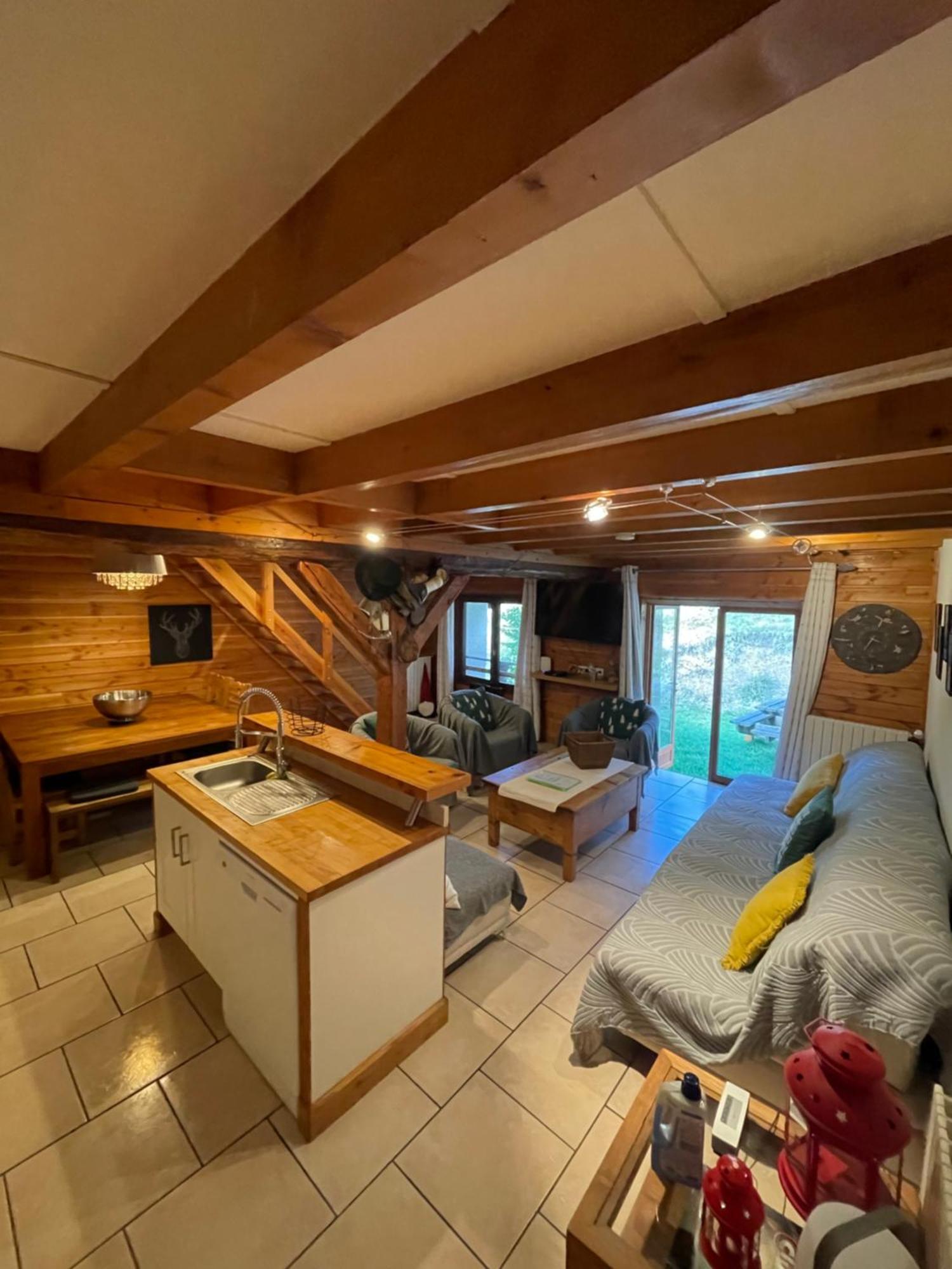 Le Chal Heureux Bel Appartement Dans Vieille Ferme De Montagne Renovee Les Orres Exteriör bild